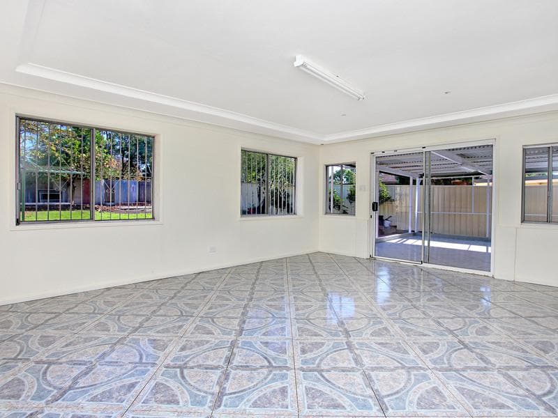 1/99-111																										Karimbla Road
														
								Miranda, NSW 2228, Hebersham - Thumbnail 3