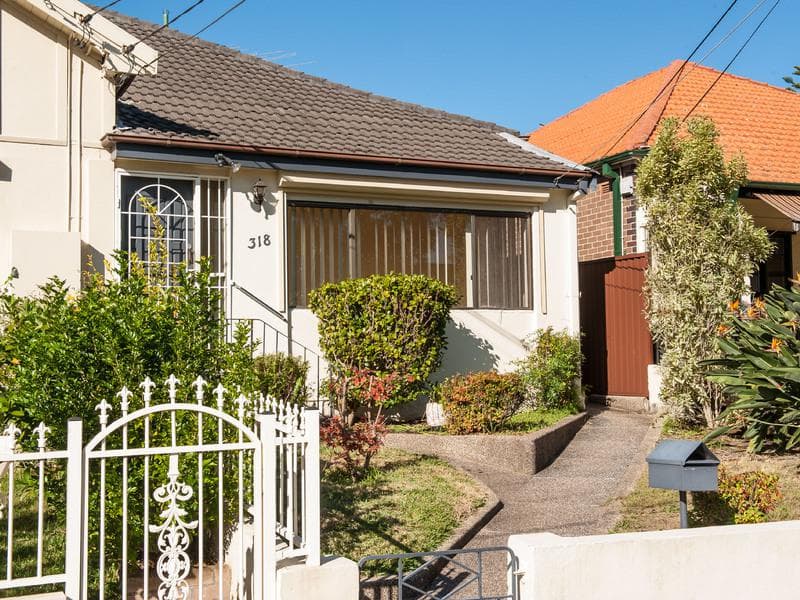 1/99-111																										Karimbla Road
														
								Miranda, NSW 2228, Kingsford - Image 1