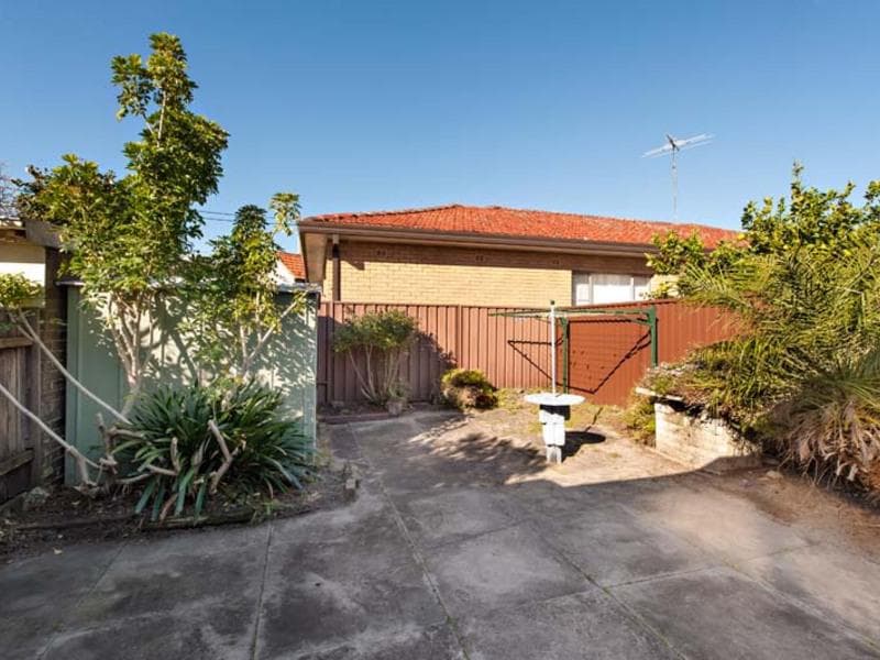 1/99-111																										Karimbla Road
														
								Miranda, NSW 2228, Kingsford - Thumbnail 6