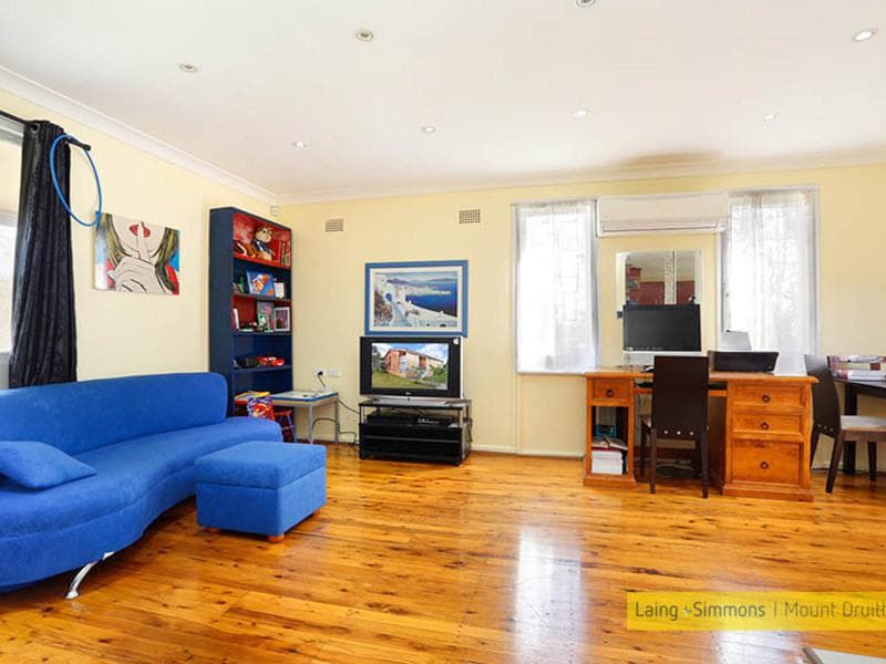 101/13																										Spencer Street
														
								Fairfield, NSW 2165, Blackett - Thumbnail 3