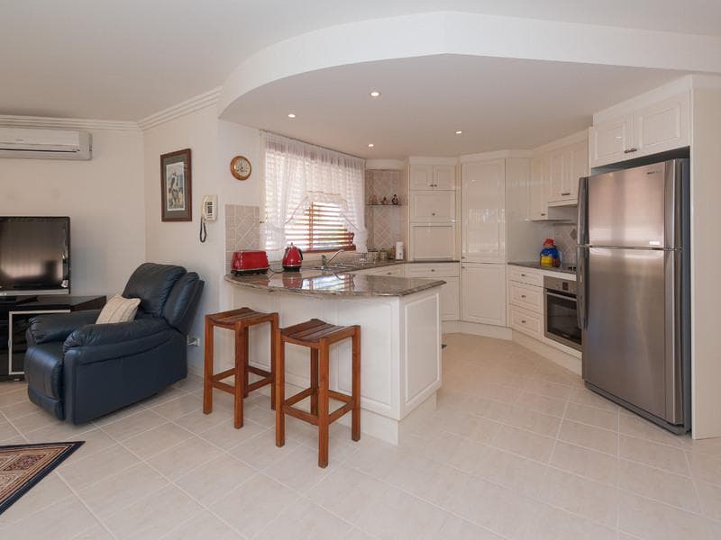 2 Eliza Circuit, Port Macquarie, Port Macquarie - Image 1