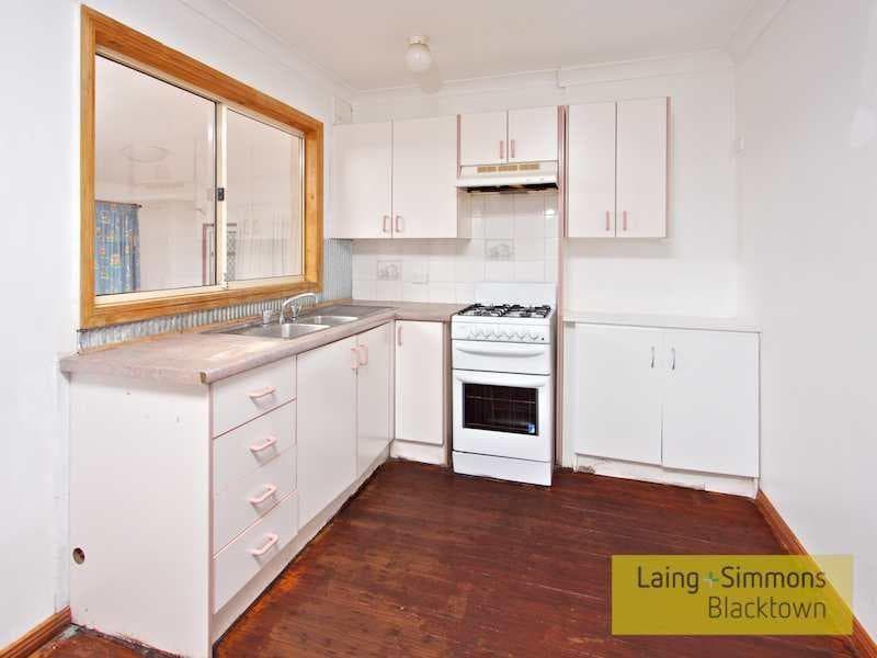 1/2-4																										Heather Street
														
								Port Macquarie, NSW 2444, Whalan - Thumbnail 3