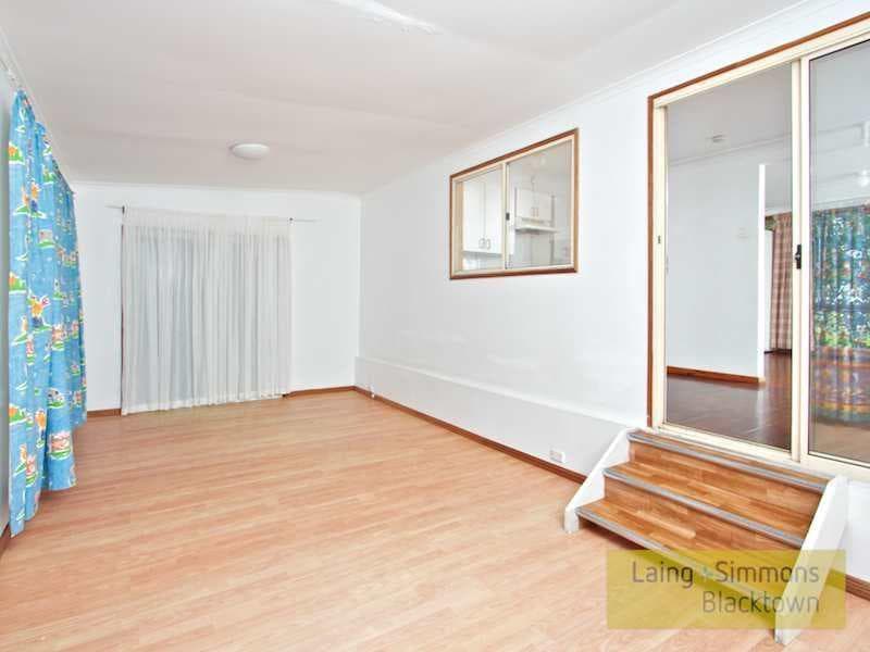 1/2-4																										Heather Street
														
								Port Macquarie, NSW 2444, Whalan - Thumbnail 4