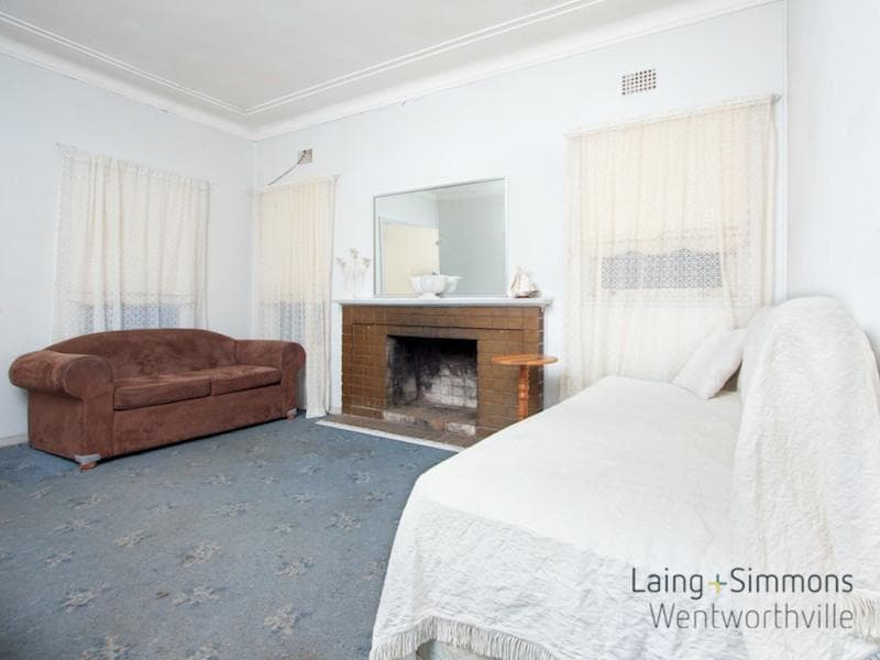 129 Lucas Road, Seven Hills, Seven Hills - Thumbnail 2