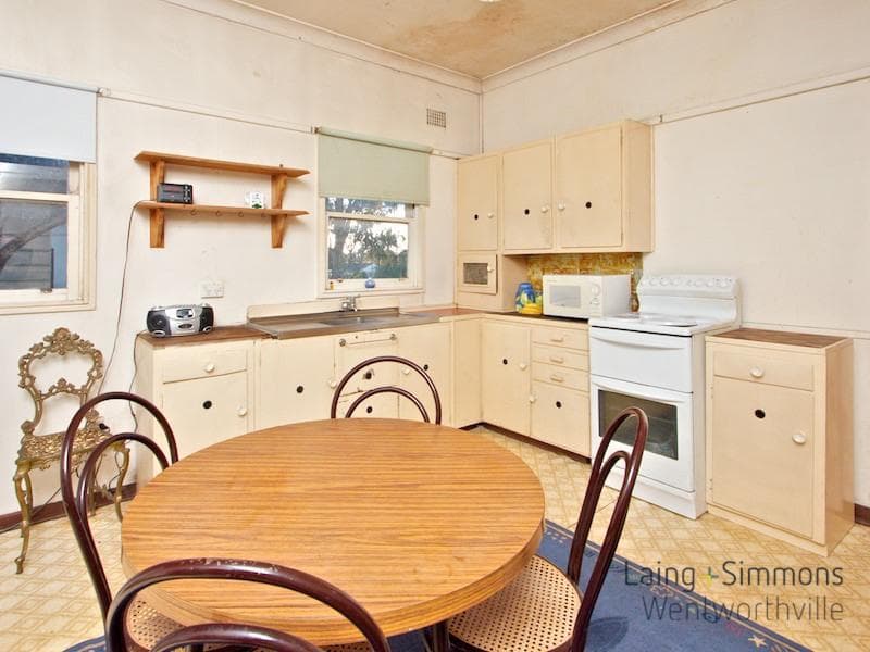 129 Lucas Road, Seven Hills, Seven Hills - Thumbnail 3
