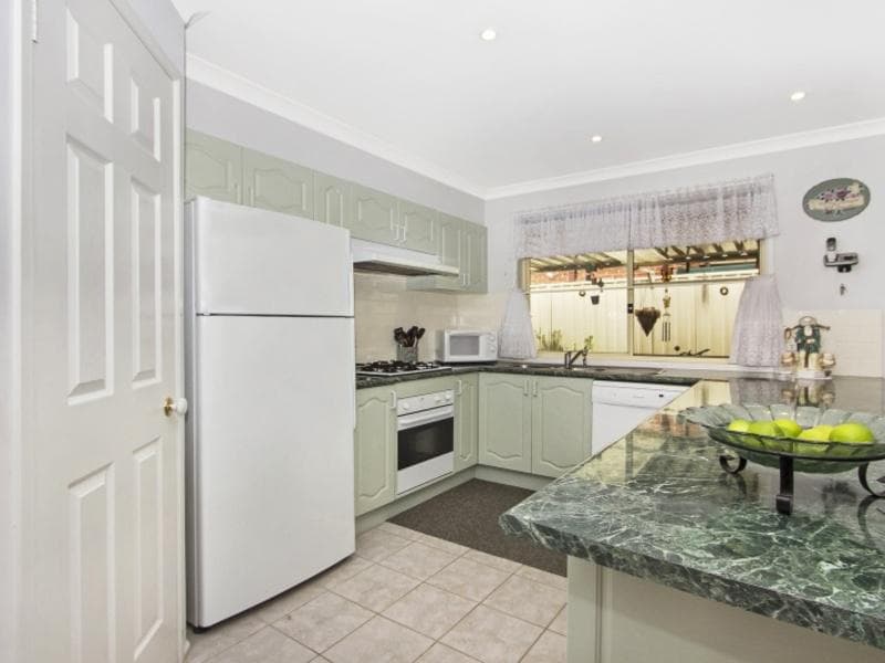 34 Sapphire Circuit, Quakers Hill, Quakers Hill - Thumbnail 2