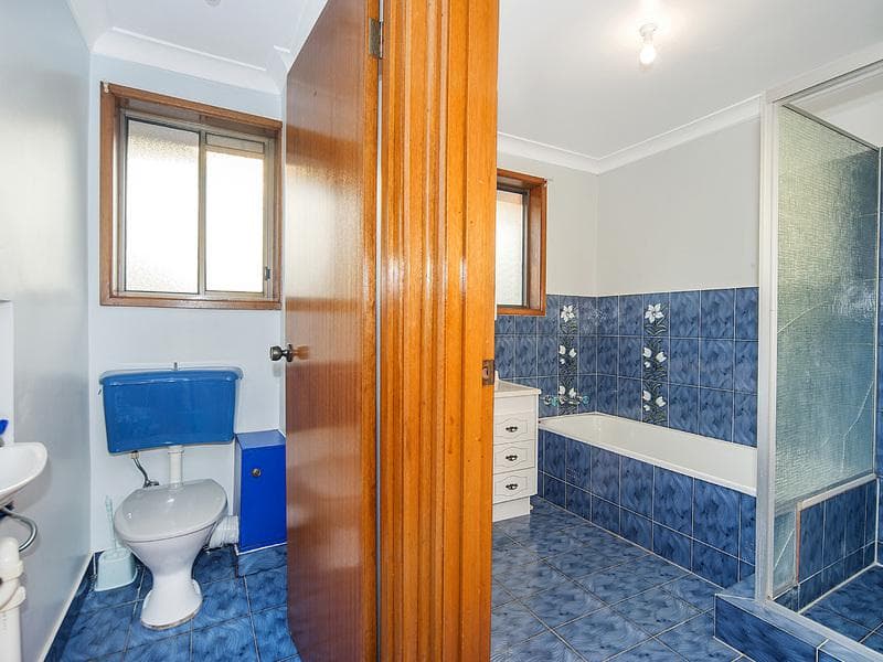 1/99-111																										Karimbla Road
														
								Miranda, NSW 2228, Kings Langley - Thumbnail 5