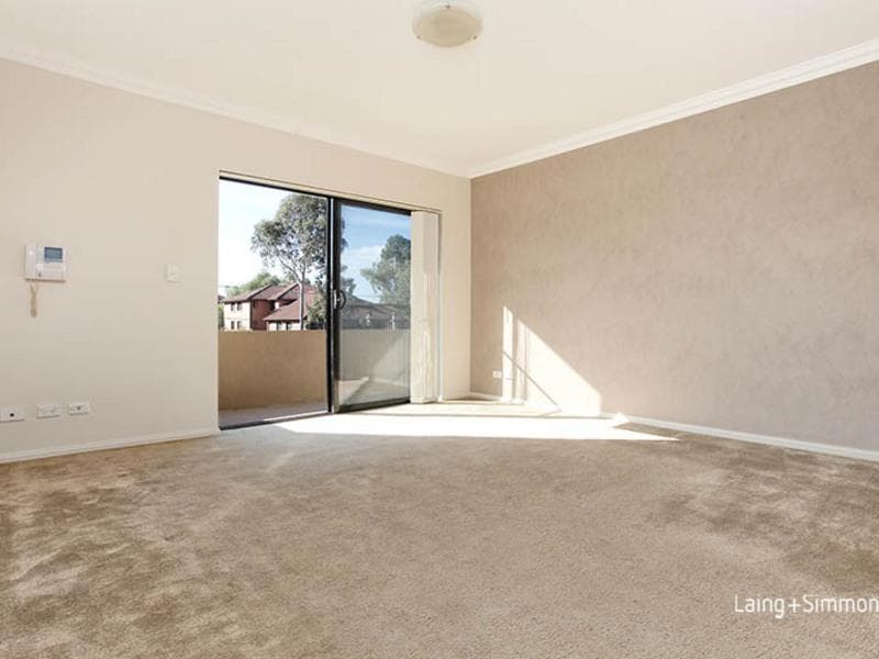 3/2 Calliope Street, Guildford, Guildford - Image 1