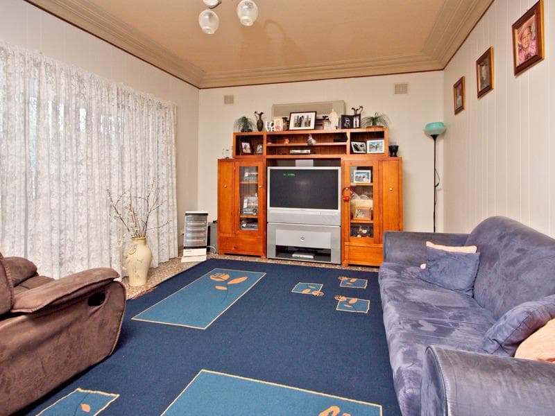 233 Flushcombe Road, Blacktown, Blacktown - Thumbnail 2