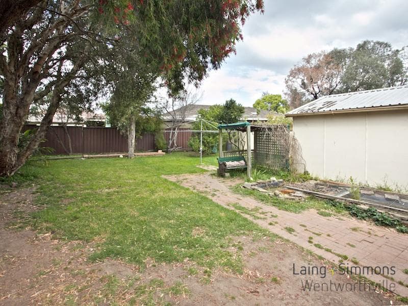 1/2-4																										Heather Street
														
								Port Macquarie, NSW 2444, Wentworthville - Thumbnail 7