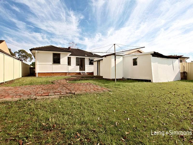 1/2-4																										Heather Street
														
								Port Macquarie, NSW 2444, Fairfield West - Thumbnail 8