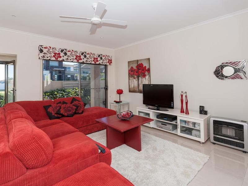 15 The Anchorage, Port Macquarie, Port Macquarie - Thumbnail 4