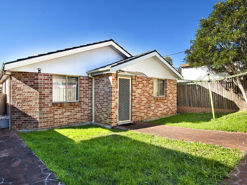 1/2-4																										Heather Street
														
								Port Macquarie, NSW 2444, Lakemba - Thumbnail 7