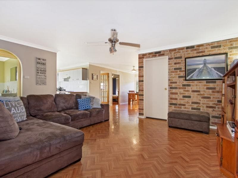 21b Manorhouse Blvd, Quakers Hill, Quakers Hill - Thumbnail 3