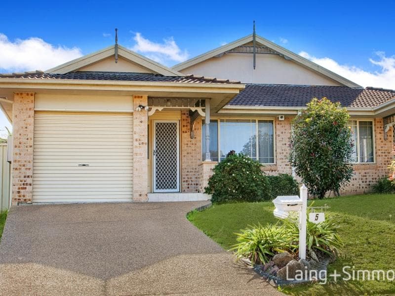 5 Capricorn Road, Kings Langley, Kings Langley - Image 1