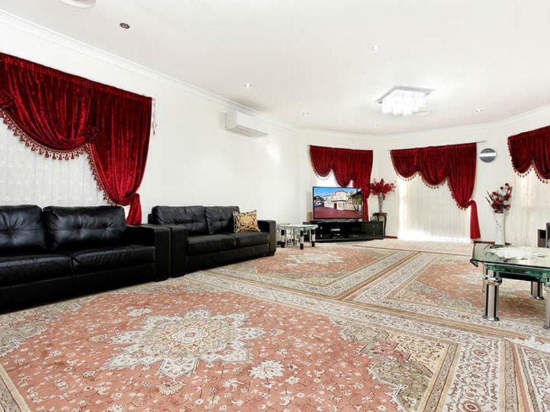 25 Broughton Street, Guildford, Guildford - Thumbnail 2