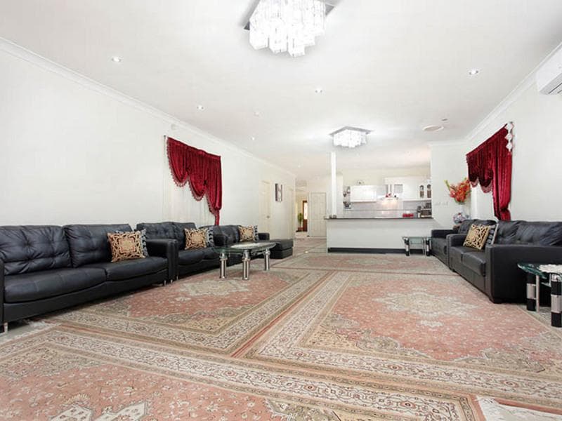 25 Broughton Street, Guildford, Guildford - Thumbnail 3