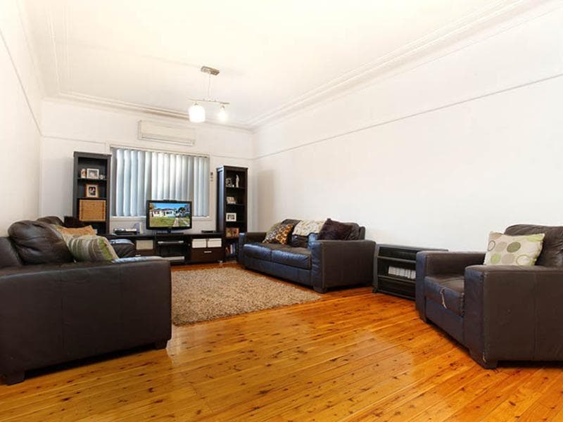 7/31																										Seaview Avenue
														
								Newport, NSW 2106, South Wentworthville - Thumbnail 2