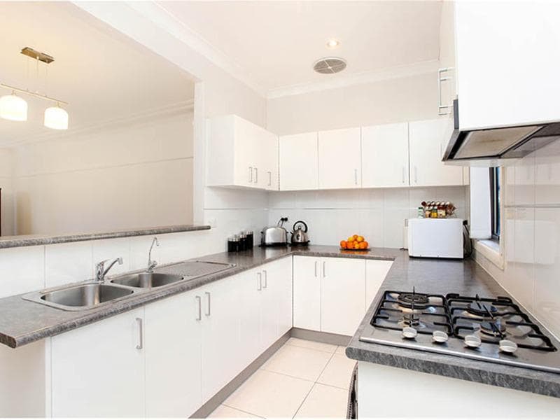 7/31																										Seaview Avenue
														
								Newport, NSW 2106, South Wentworthville - Thumbnail 3
