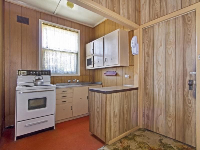24 Hayes Road, Seven Hills, Seven Hills - Thumbnail 3