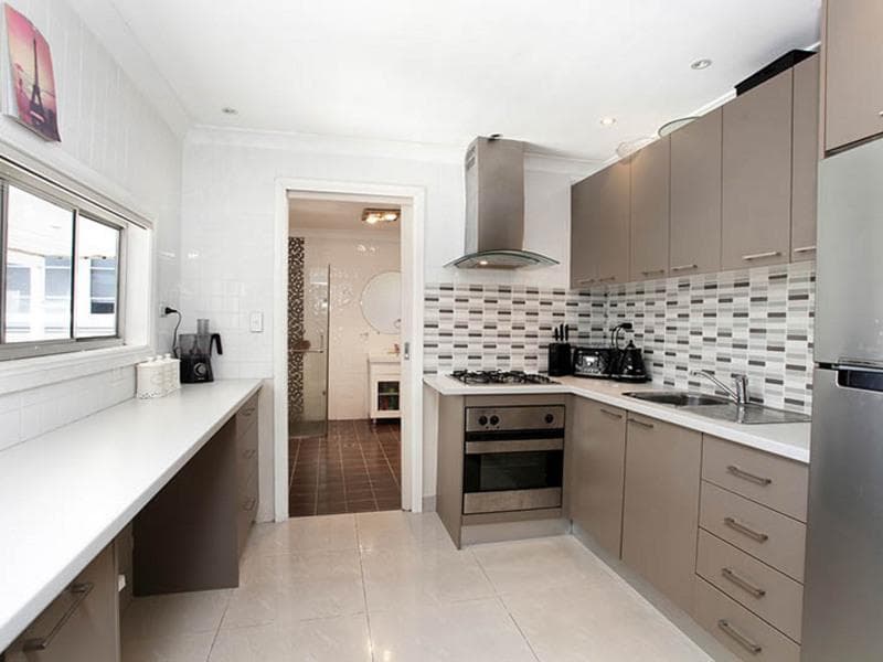 7/31																										Seaview Avenue
														
								Newport, NSW 2106, Guildford - Thumbnail 6