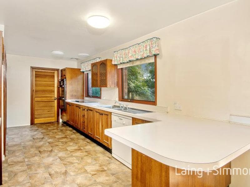 7/31																										Seaview Avenue
														
								Newport, NSW 2106, Pennant Hills - Thumbnail 4