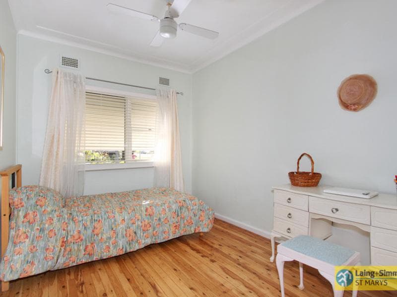7/31																										Seaview Avenue
														
								Newport, NSW 2106, St Marys - Thumbnail 4