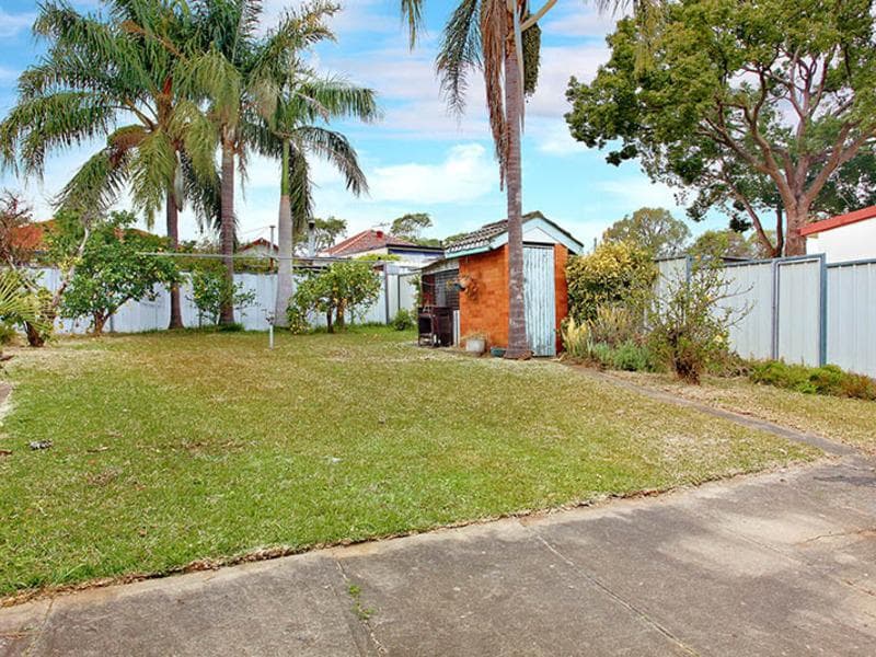 7/31																										Seaview Avenue
														
								Newport, NSW 2106, Guildford - Thumbnail 6