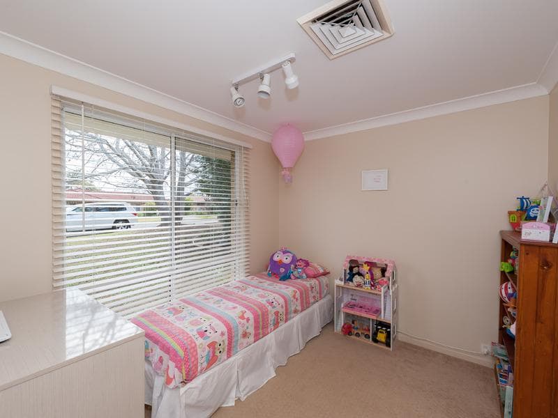 7/31																										Seaview Avenue
														
								Newport, NSW 2106, Port Macquarie - Thumbnail 7