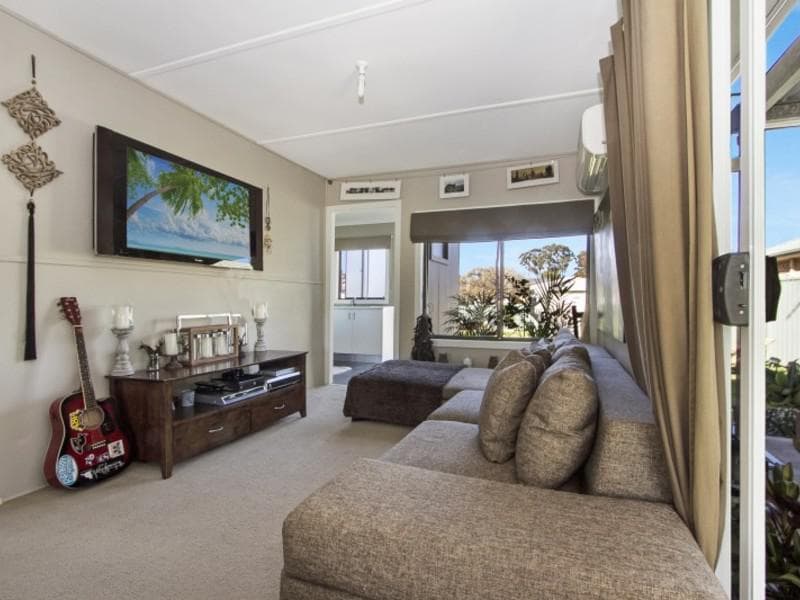 7/31																										Seaview Avenue
														
								Newport, NSW 2106, Riverstone - Thumbnail 3