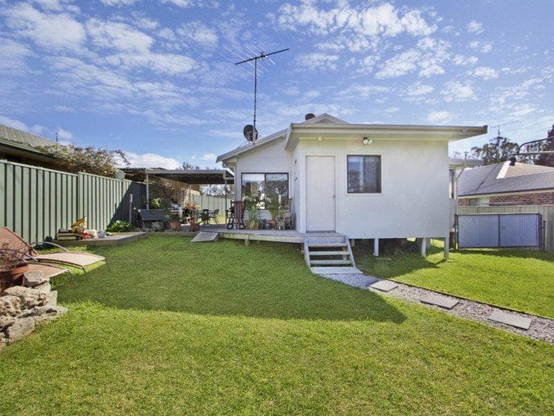 7/31																										Seaview Avenue
														
								Newport, NSW 2106, Riverstone - Thumbnail 6