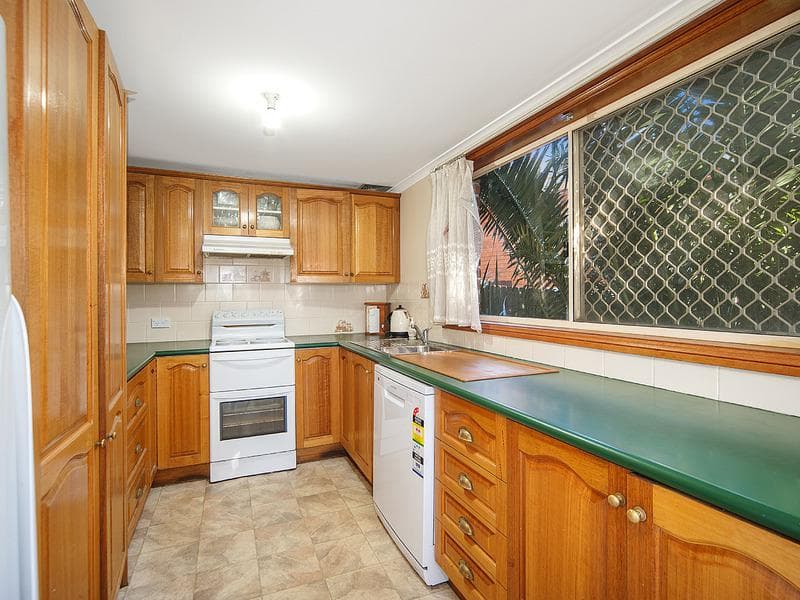 87a Solander Road, Kings Langley, Kings Langley - Thumbnail 2