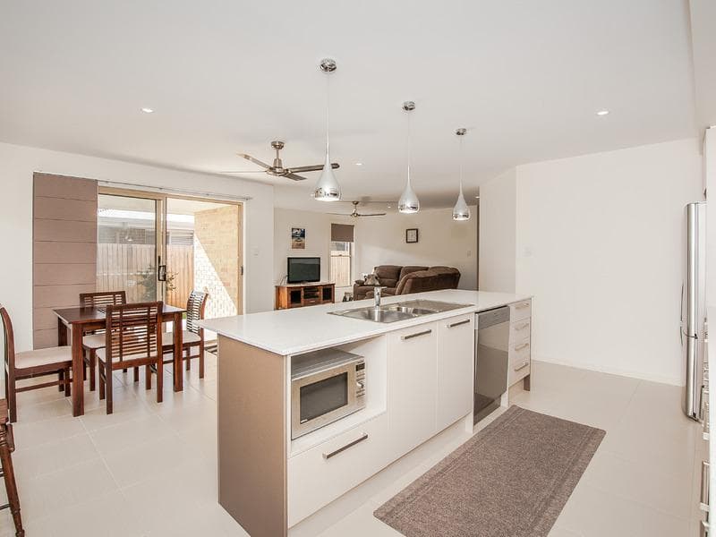 5/2a																										Toorak Court
														
								Port Macquarie, NSW 2444, Port Macquarie - Thumbnail 4