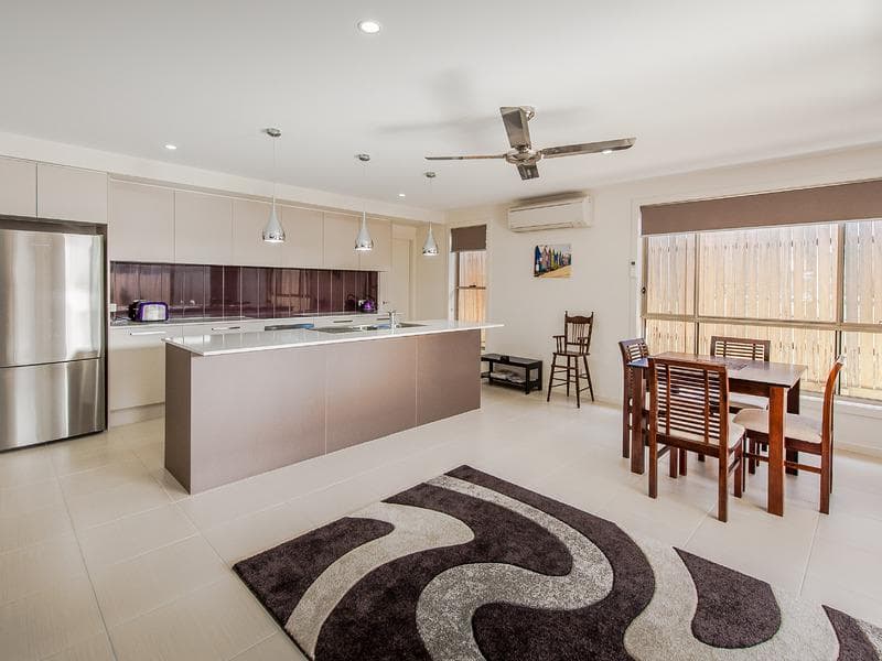 5/2a																										Toorak Court
														
								Port Macquarie, NSW 2444, Port Macquarie - Thumbnail 6