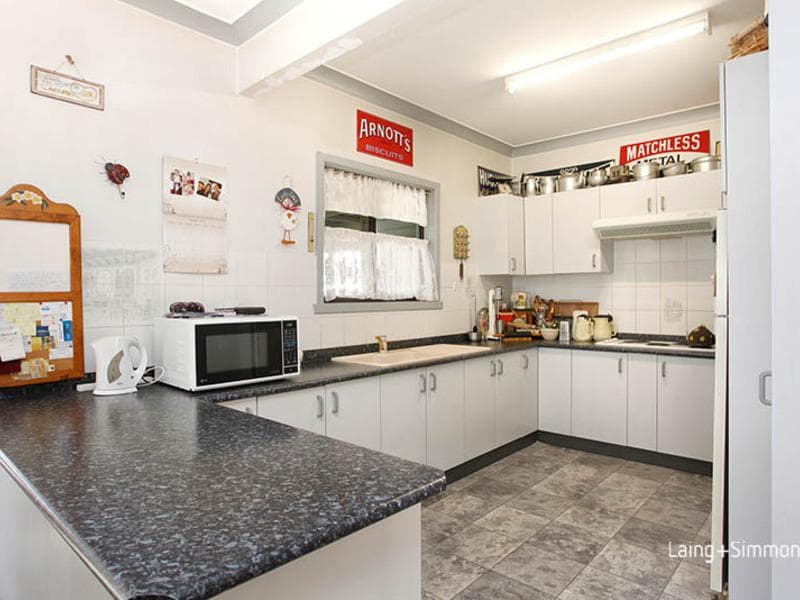 6 Grant Crescent, Merrylands, Merrylands - Thumbnail 2