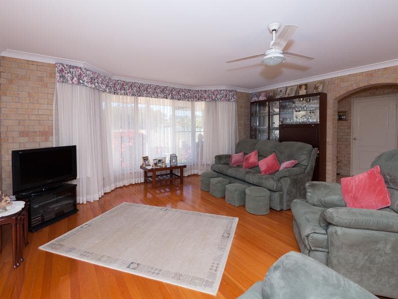 7/31																										Seaview Avenue
														
								Newport, NSW 2106, Port Macquarie - Thumbnail 2