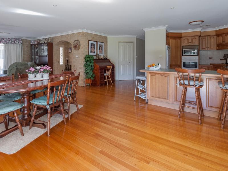 7/31																										Seaview Avenue
														
								Newport, NSW 2106, Port Macquarie - Thumbnail 4