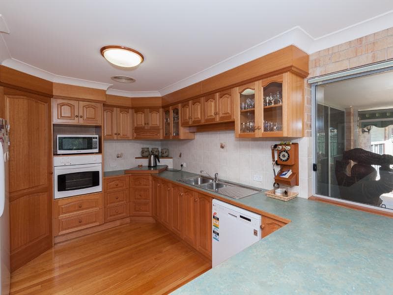 7/31																										Seaview Avenue
														
								Newport, NSW 2106, Port Macquarie - Thumbnail 6