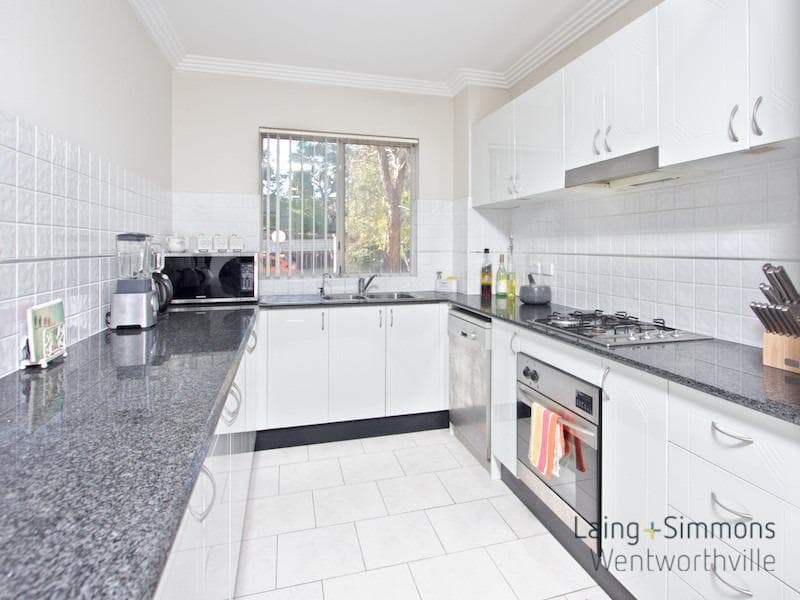 18/2 Conie Avenue, Baulkham Hills, Baulkham Hills - Thumbnail 3