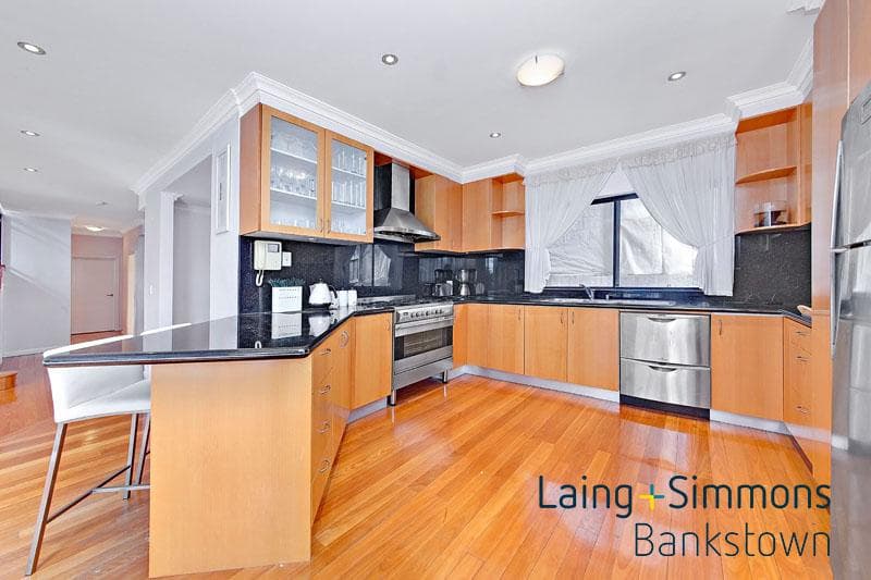 5/2a																										Toorak Court
														
								Port Macquarie, NSW 2444, Oatley - Thumbnail 6