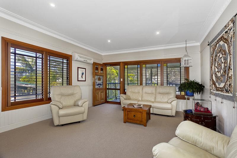 17 Georgina Avenue, Elanora Heights, Elanora Heights - Thumbnail 3