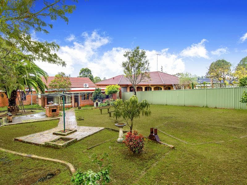 5/2a																										Toorak Court
														
								Port Macquarie, NSW 2444, Blacktown - Thumbnail 5