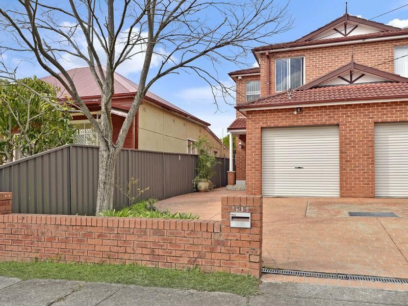 5/2a																										Toorak Court
														
								Port Macquarie, NSW 2444, Campsie - Image 1