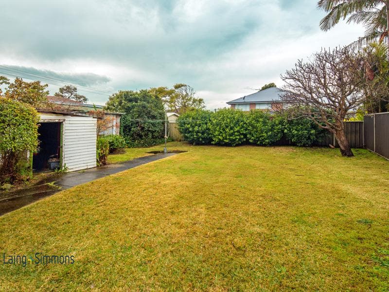 2 Carrington Avenue, Caringbah, Caringbah - Thumbnail 2