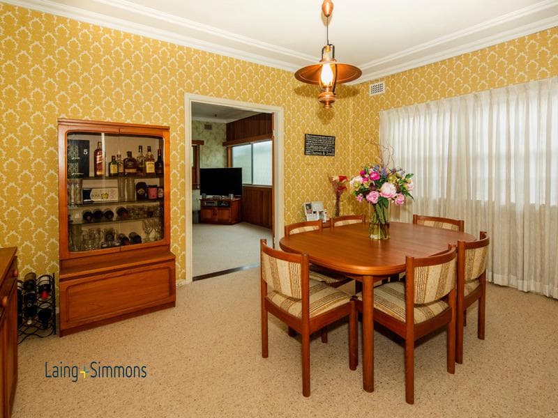 2 Carrington Avenue, Caringbah, Caringbah - Thumbnail 4