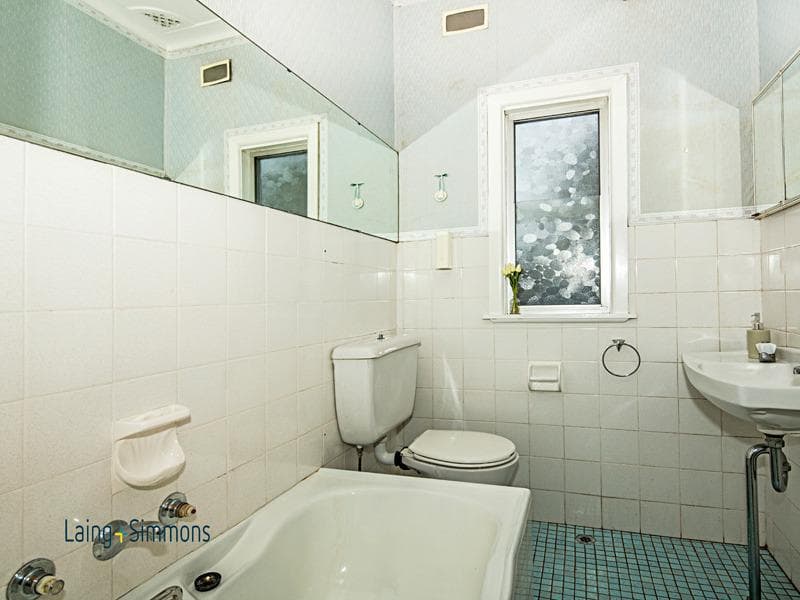 2 Carrington Avenue, Caringbah, Caringbah - Thumbnail 6