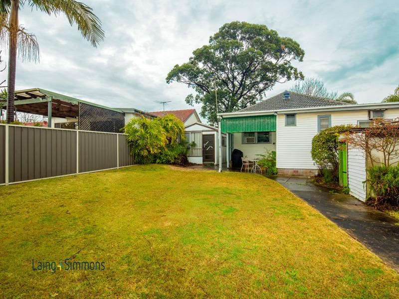 2 Carrington Avenue, Caringbah, Caringbah - Thumbnail 8