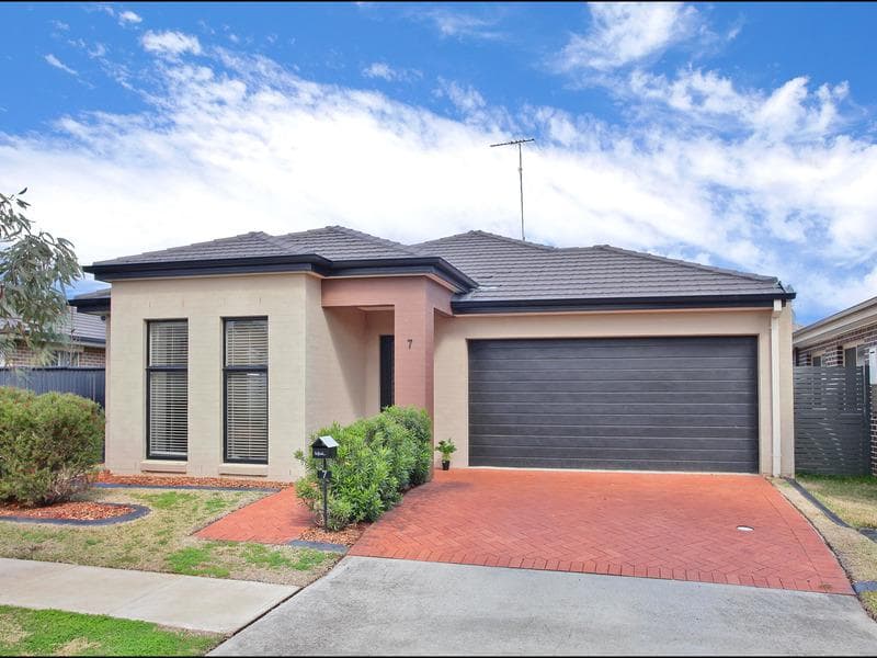 7 Jenkins Street, Ropes Crossing, Ropes Crossing - Image 1