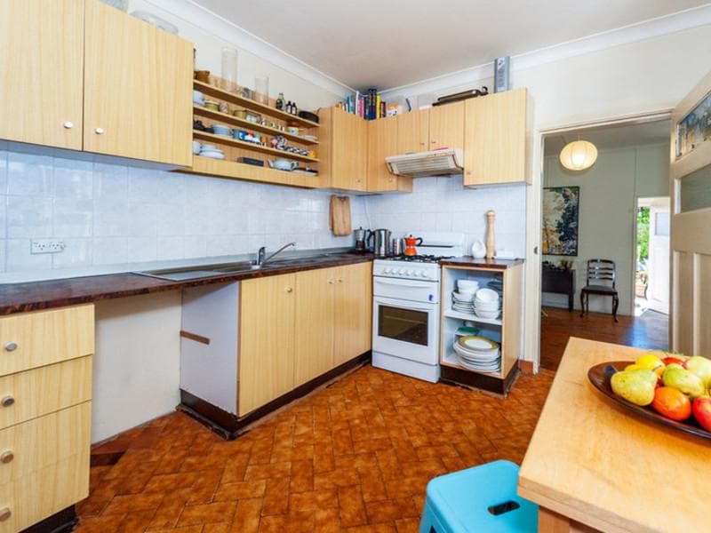5/2a																										Toorak Court
														
								Port Macquarie, NSW 2444, Redfern - Thumbnail 4