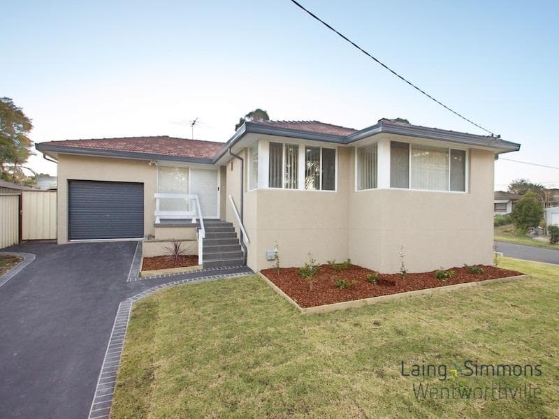 5/2a																										Toorak Court
														
								Port Macquarie, NSW 2444, Toongabbie - Image 1